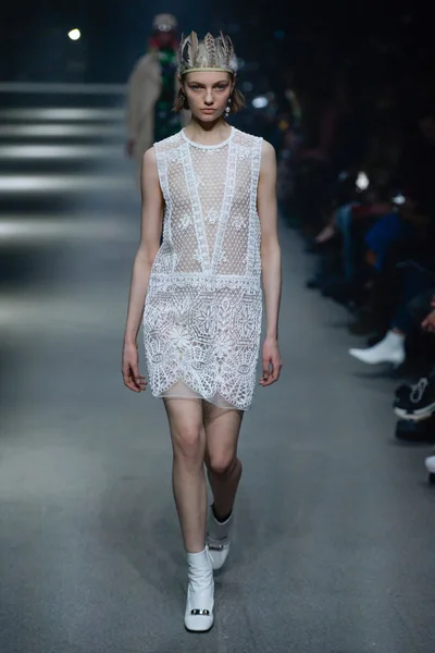 Look 81